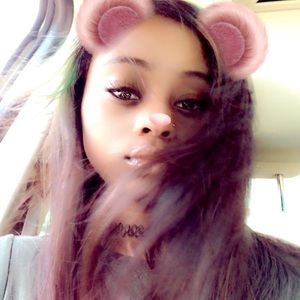 Meet your Posher, Avaye